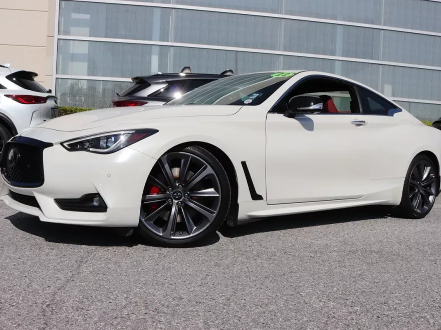 2022 Infiniti Q60 Red Sport 400 photo 1