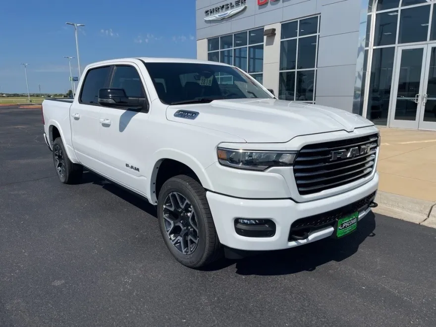 2025 Ram 1500 Laramie photo 1