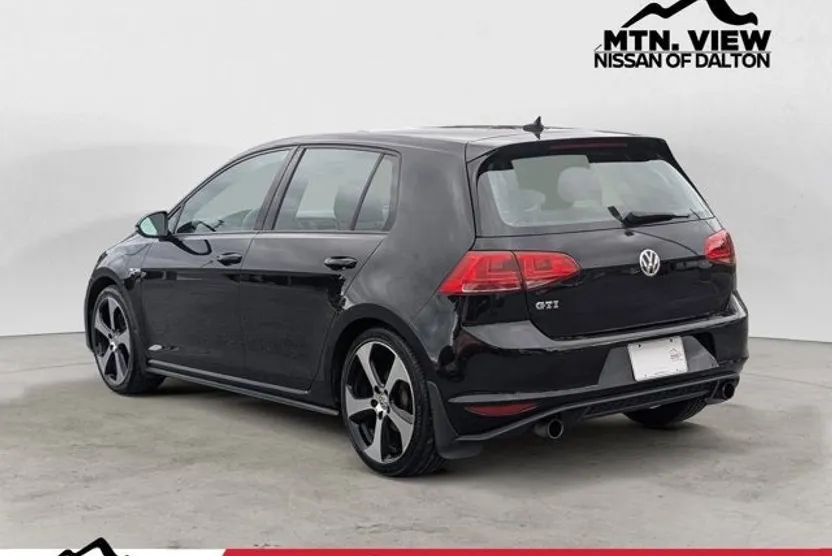 2016 Volkswagen Golf GTI SE photo 1