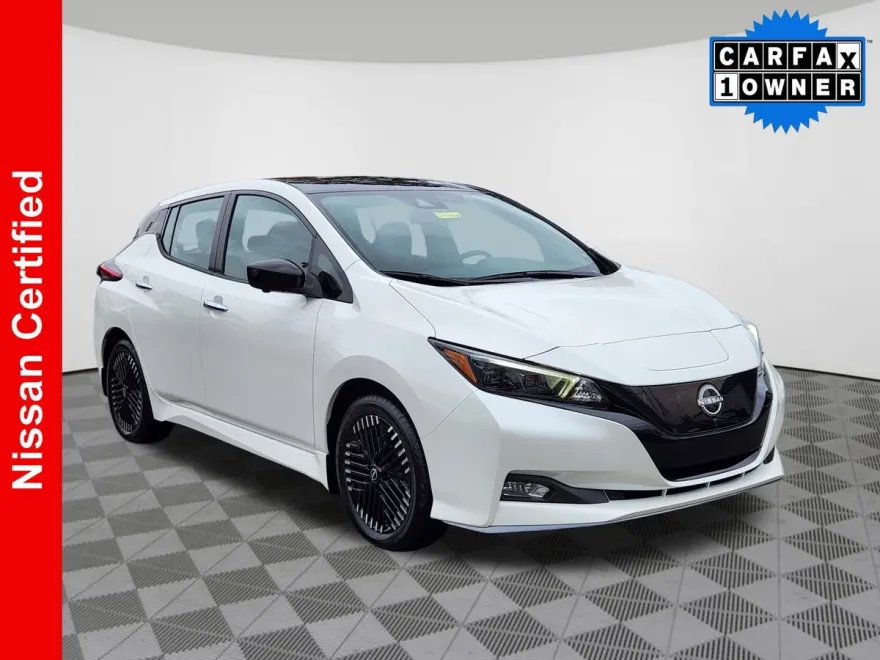 2024 Nissan Leaf SV Plus photo 1