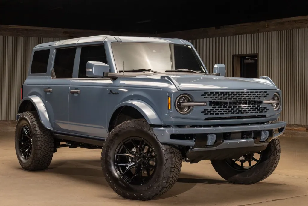 2024 Ford Bronco Badlands photo 1