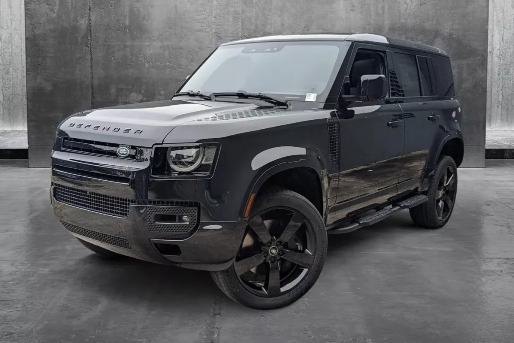 2025 Land Rover Defender 110 X-Dynamic SE photo 1