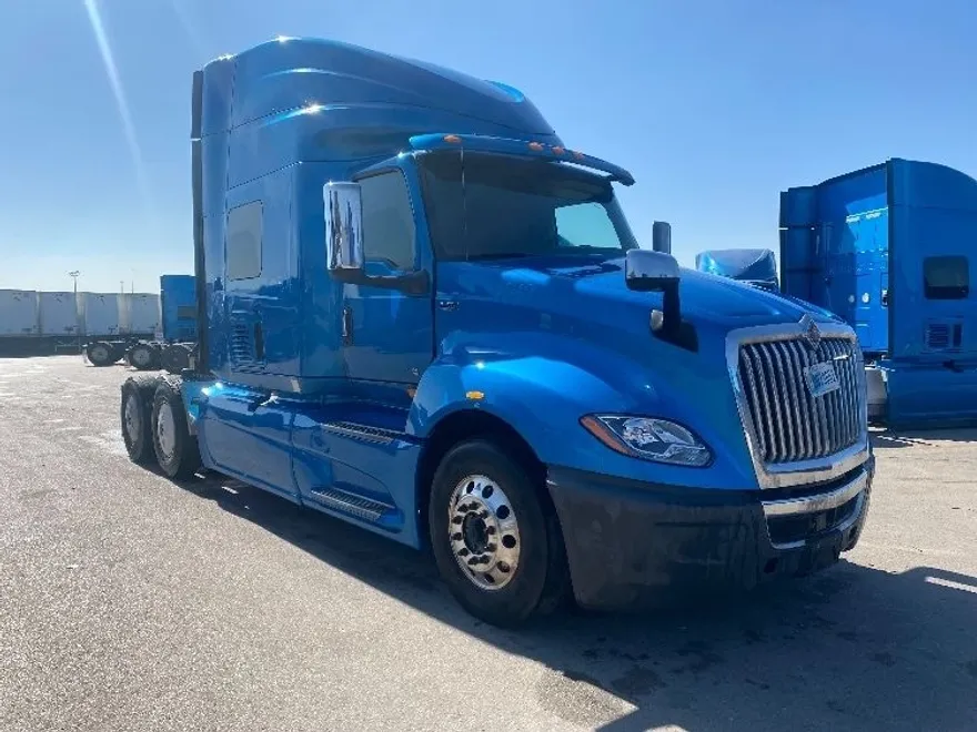 2020 International LT625 LT photo 1