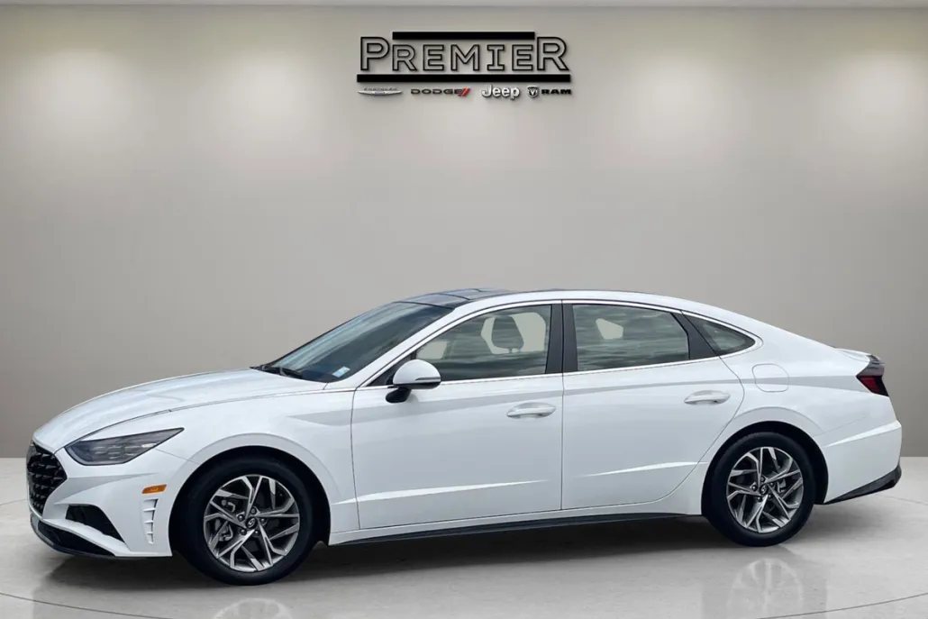 2023 Hyundai Sonata SEL photo 1