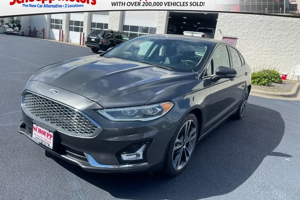 2020 Ford Fusion Titanium photo 1