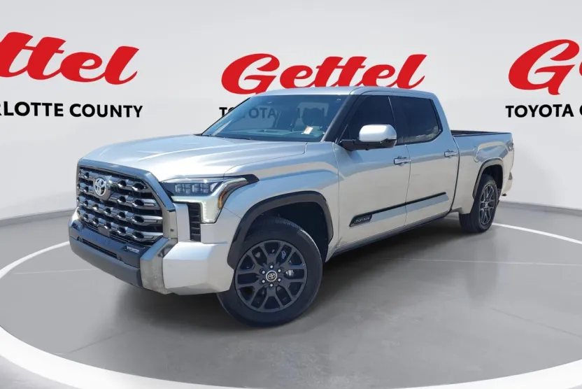 2023 Toyota Tundra Platinum photo 1