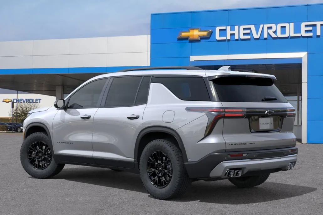2026 Chevrolet Traverse Z71 photo 1