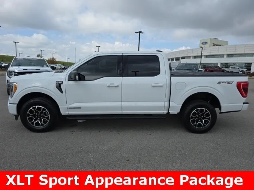 2023 Ford F-150 XLT photo 1