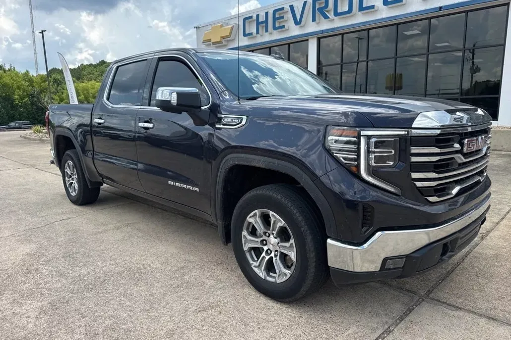 2024 Gmc Sierra 1500 SLT photo 1