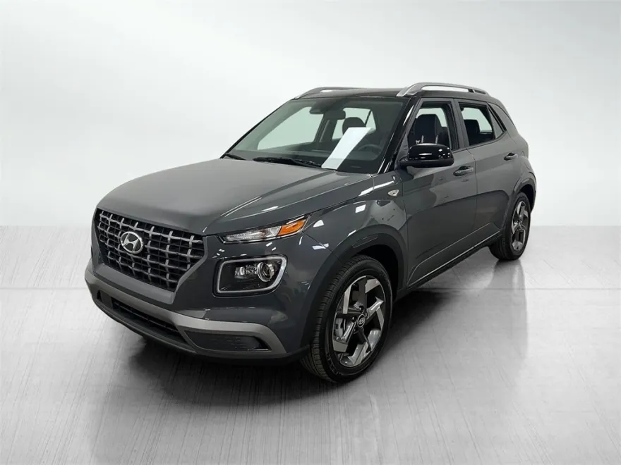 2025 Hyundai Venue Limited photo 1