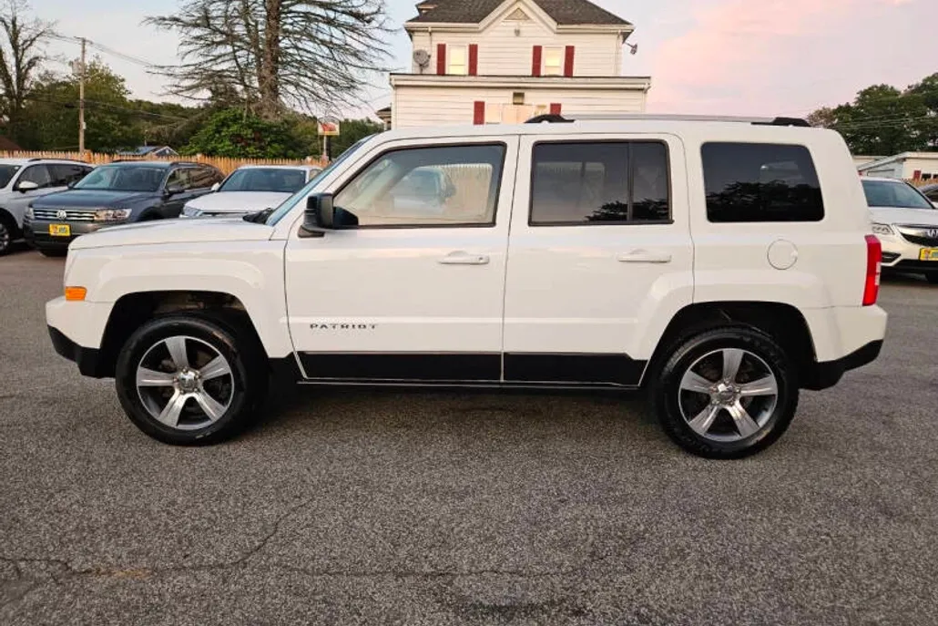 2016 Jeep Patriot High Altitude photo 1