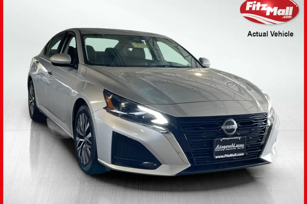 2023 Nissan Altima 2.5 SV photo 1