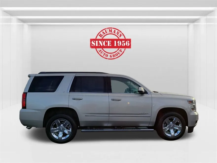 2017 Chevrolet Tahoe LT photo 1