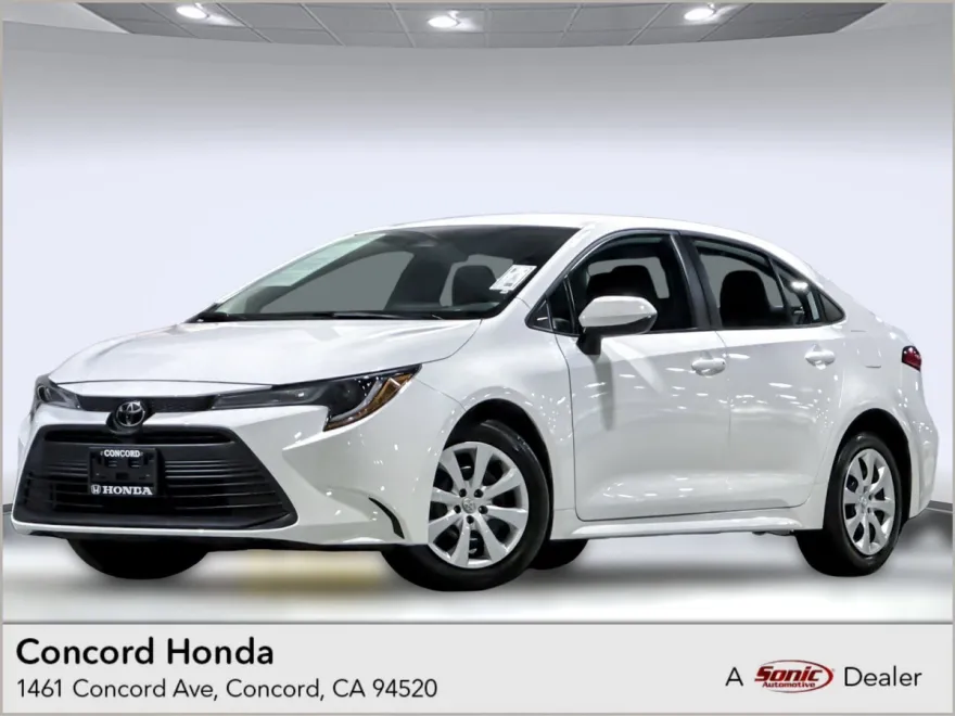 2024 Toyota Corolla LE photo 1