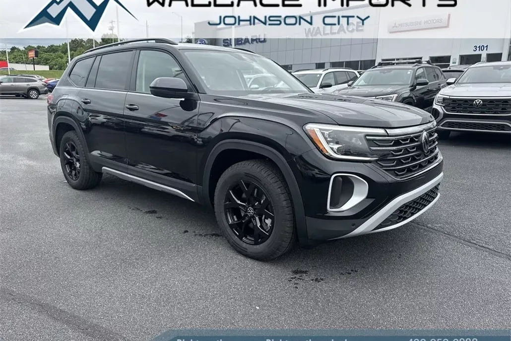 2024 Volkswagen Atlas Peak Edition SEL photo 1