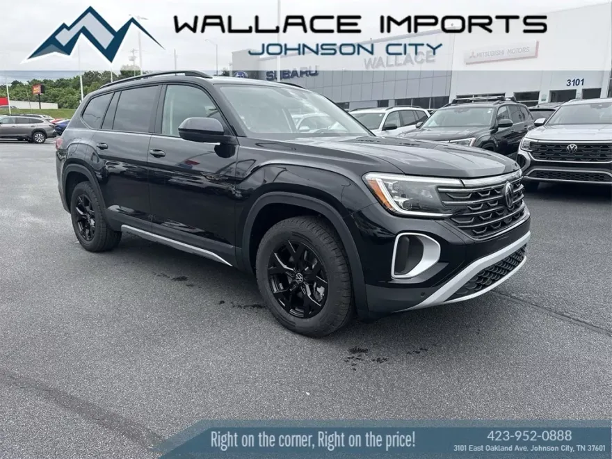 2024 Volkswagen Atlas Peak Edition SEL photo 1