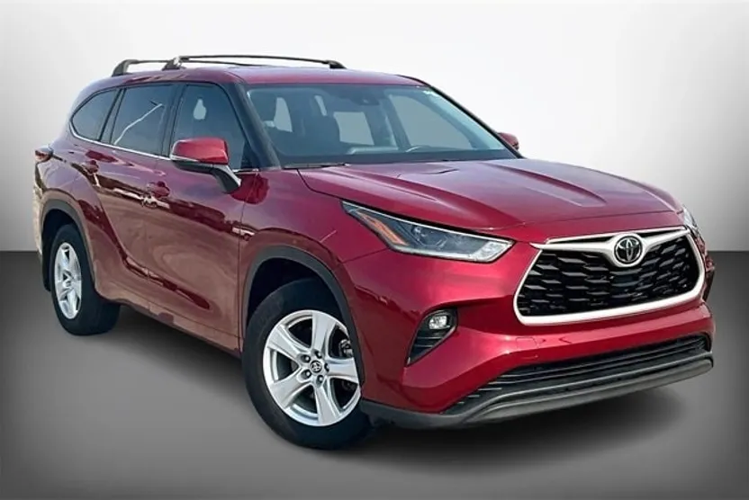 2021 Toyota Highlander L photo 1