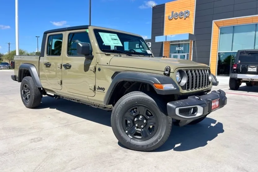 2025 Jeep Gladiator Sport photo 1