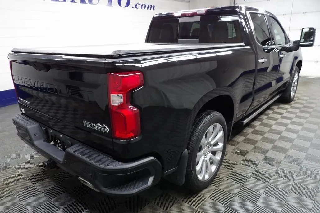 2021 Chevrolet Silverado 1500 High Country photo 1