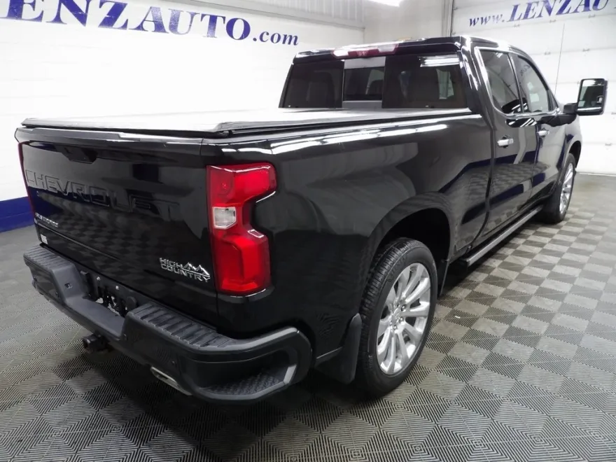 2021 Chevrolet Silverado 1500 High Country photo 1
