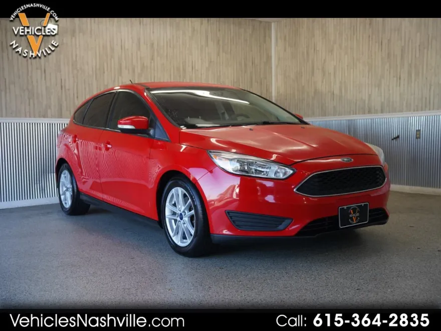 2017 Ford Focus SE photo 1