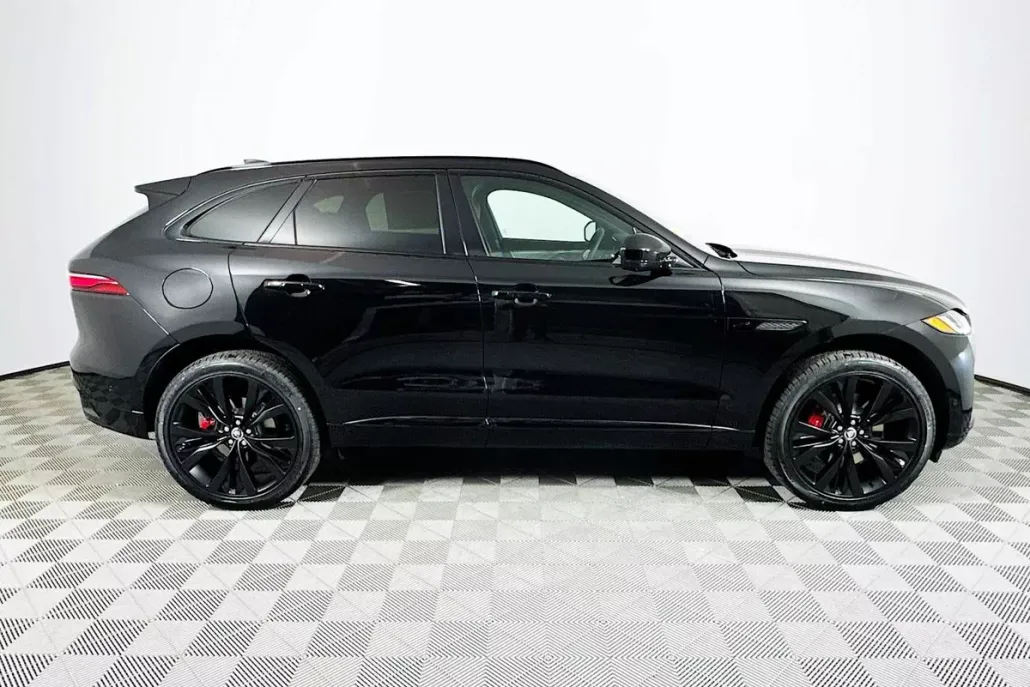 2026 Jaguar F-PACE P400 R-Dynamic S photo 1