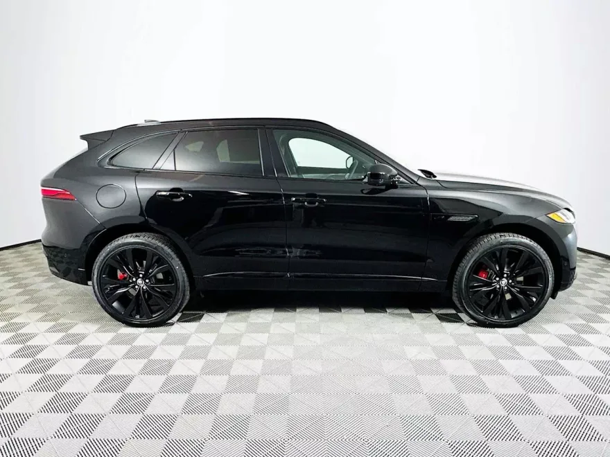 2026 Jaguar F-PACE P400 R-Dynamic S photo 1