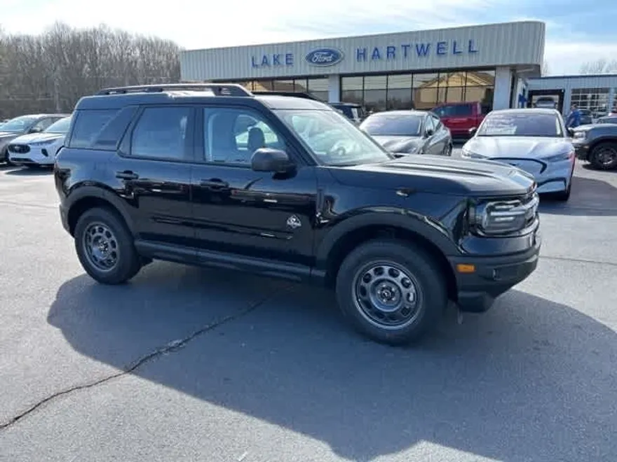 2024 Ford Bronco Sport Outer Banks photo 1