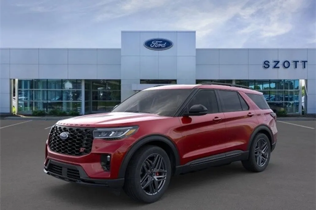 2025 Ford Explorer ST photo 1