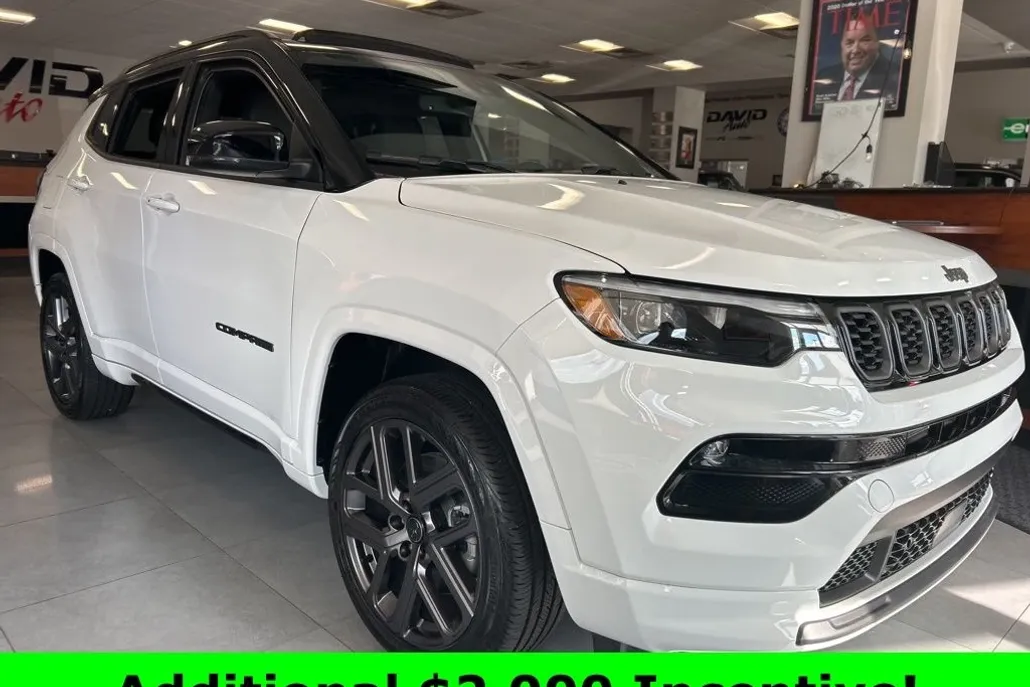 2025 Jeep Compass Limited photo 1