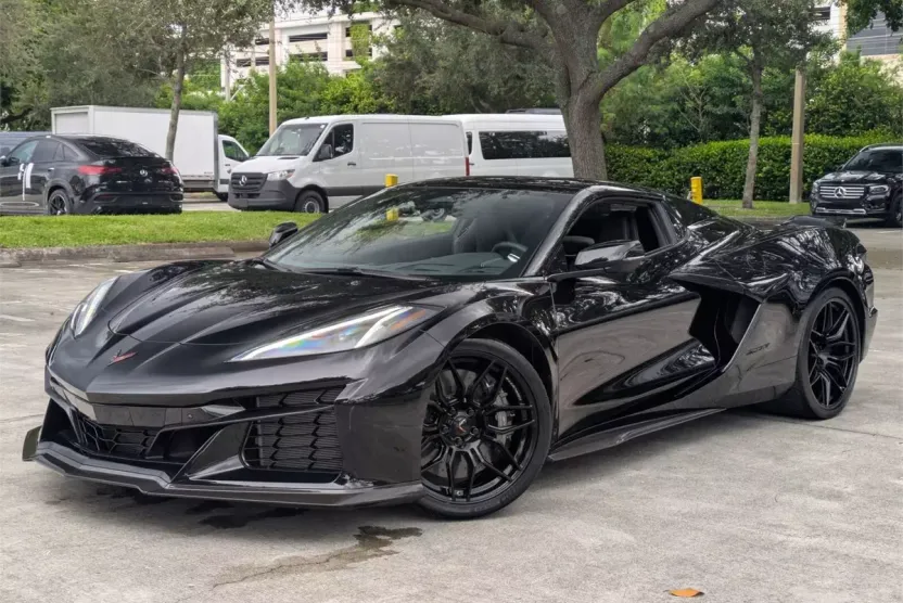 2024 Chevrolet Corvette Z06 2LZ Convertible photo 1