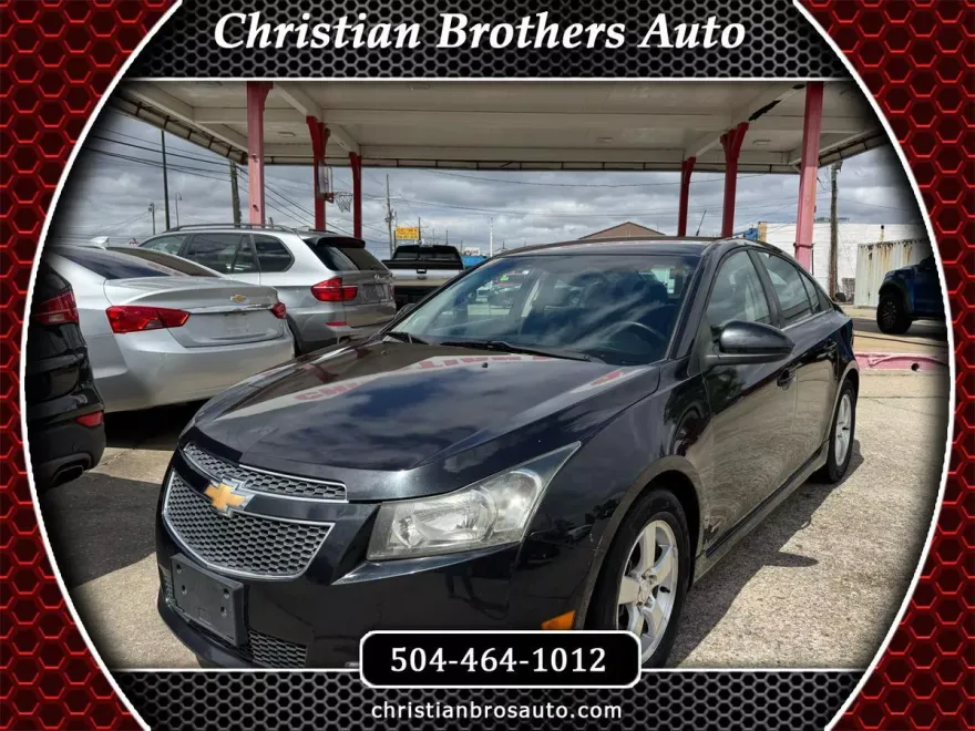 2013 Chevrolet Cruze photo 1