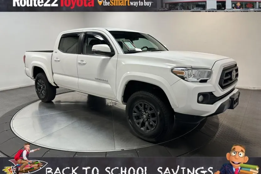 2023 Toyota Tacoma 4x4 TRD photo 1