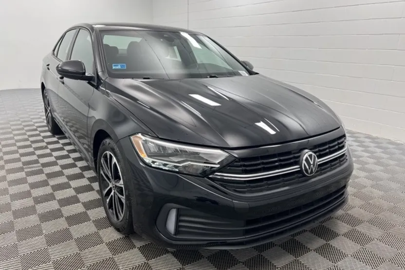 2024 Volkswagen Jetta 1.5T Sport photo 1