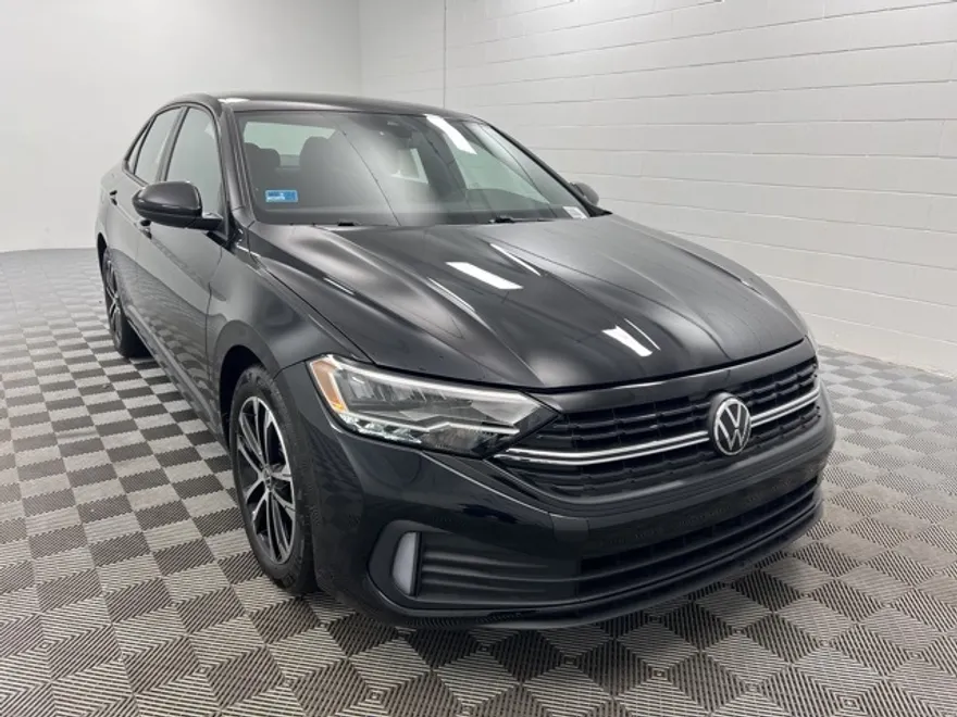 2024 Volkswagen Jetta 1.5T Sport photo 1