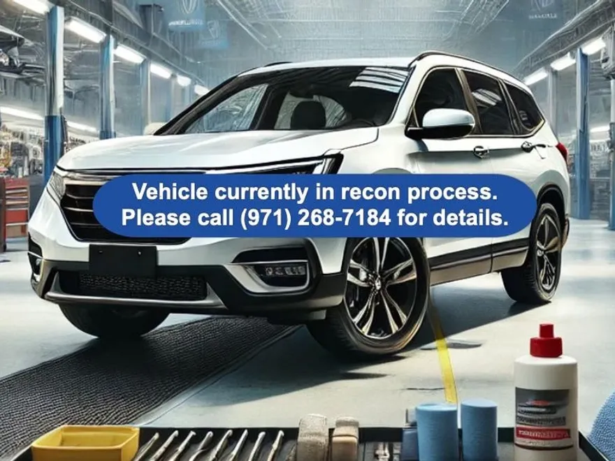2017 Toyota RAV4 LE photo 1