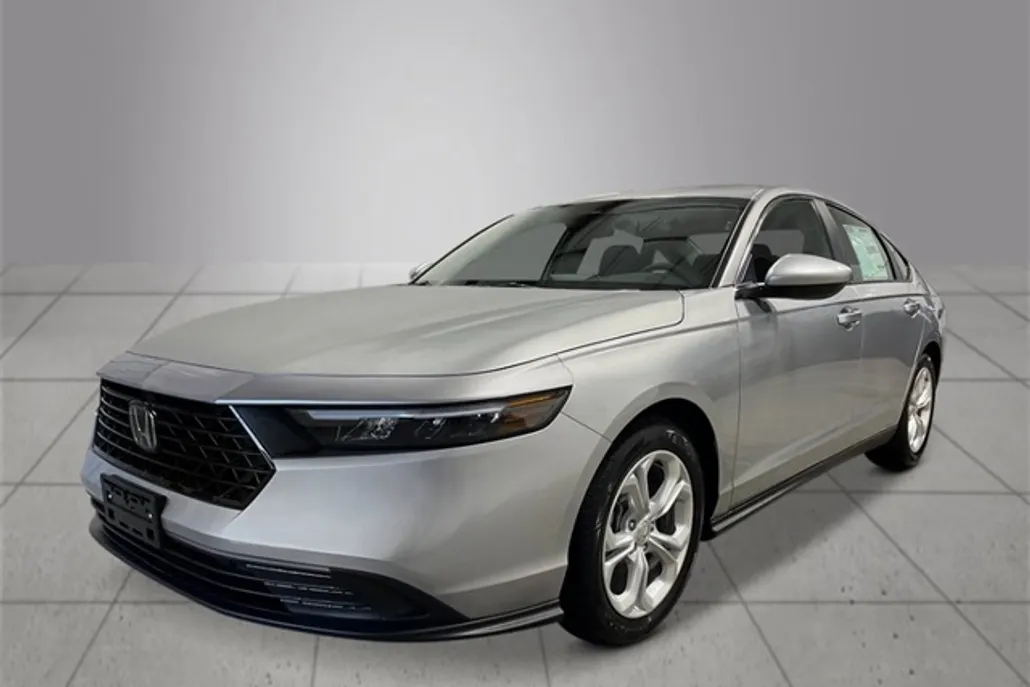 2025 Honda Accord LX photo 1