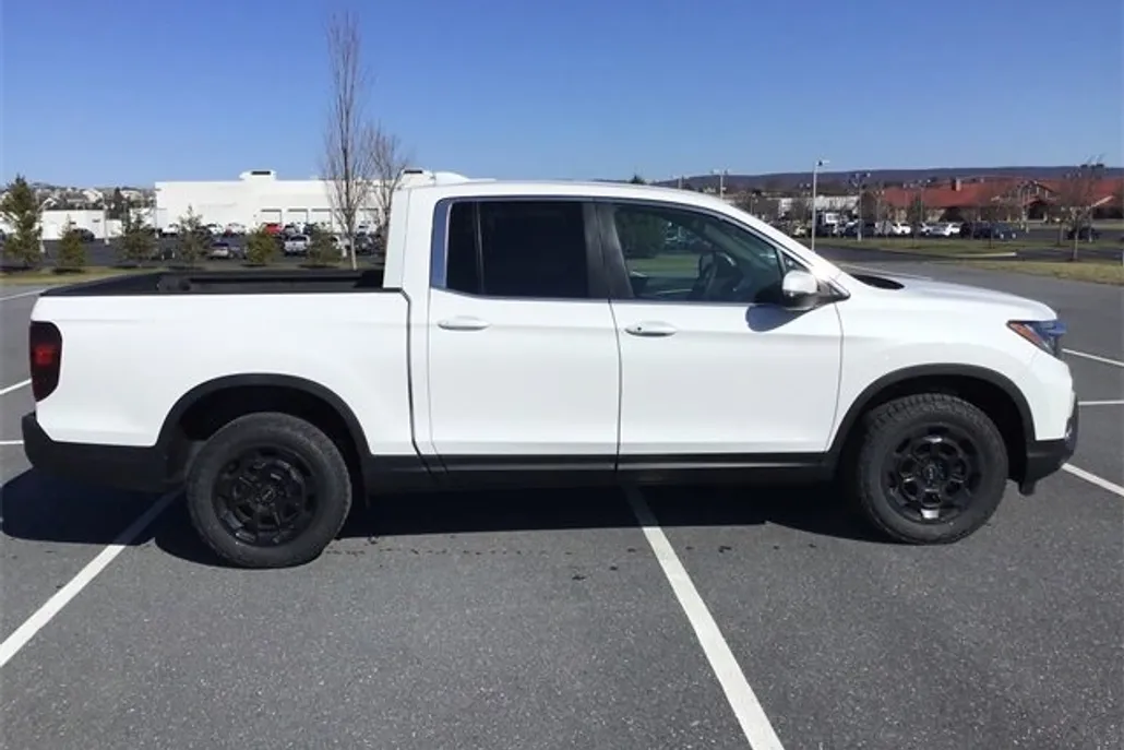 2025 Honda Ridgeline RTL photo 1