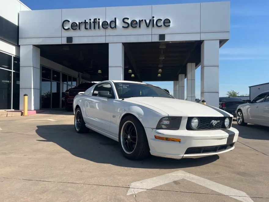 2007 Ford Mustang GT Deluxe photo 1