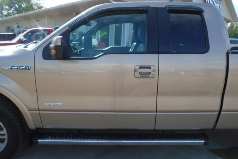 2011 Ford F-150 Lariat photo 1