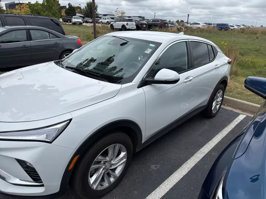 2024 Buick Envista Preferred photo 1