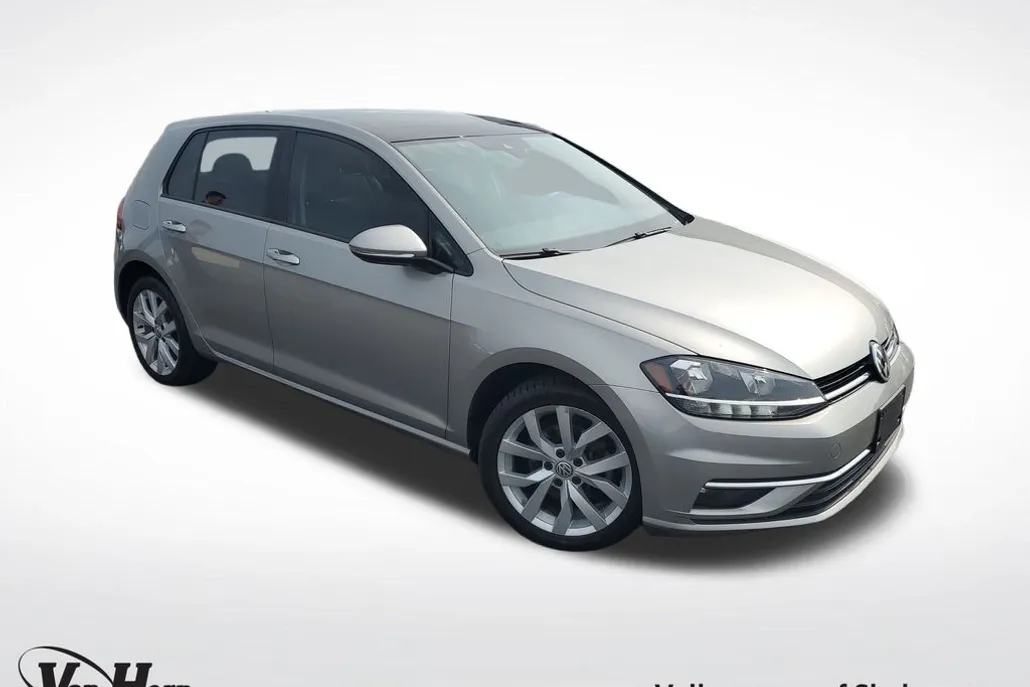 2019 Volkswagen Golf SE photo 1