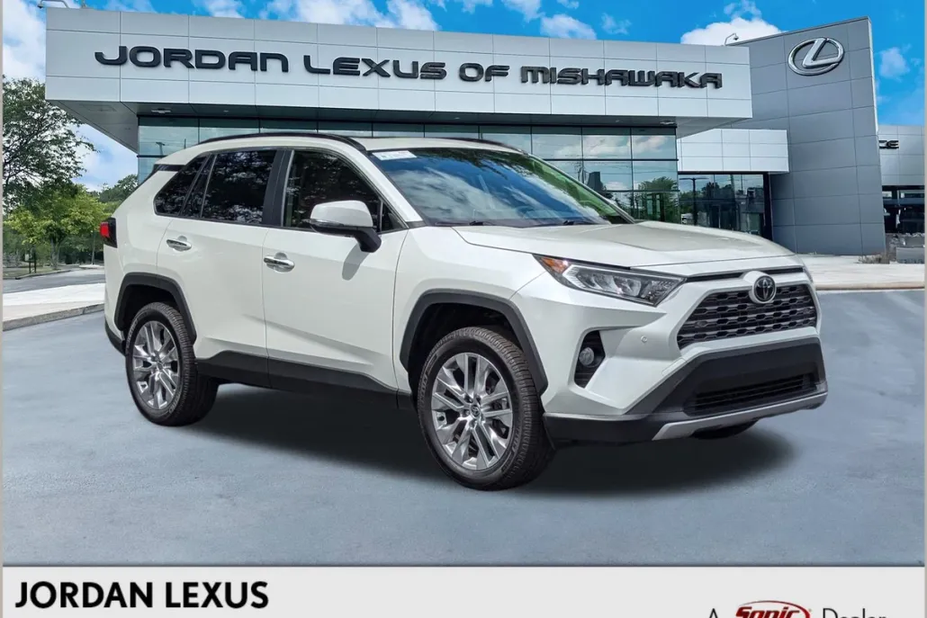 2021 Toyota RAV4 Limited photo 1