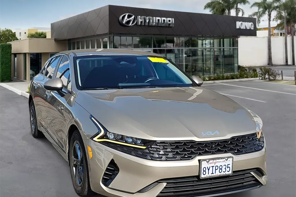 2022 Kia K5 LXS photo 1