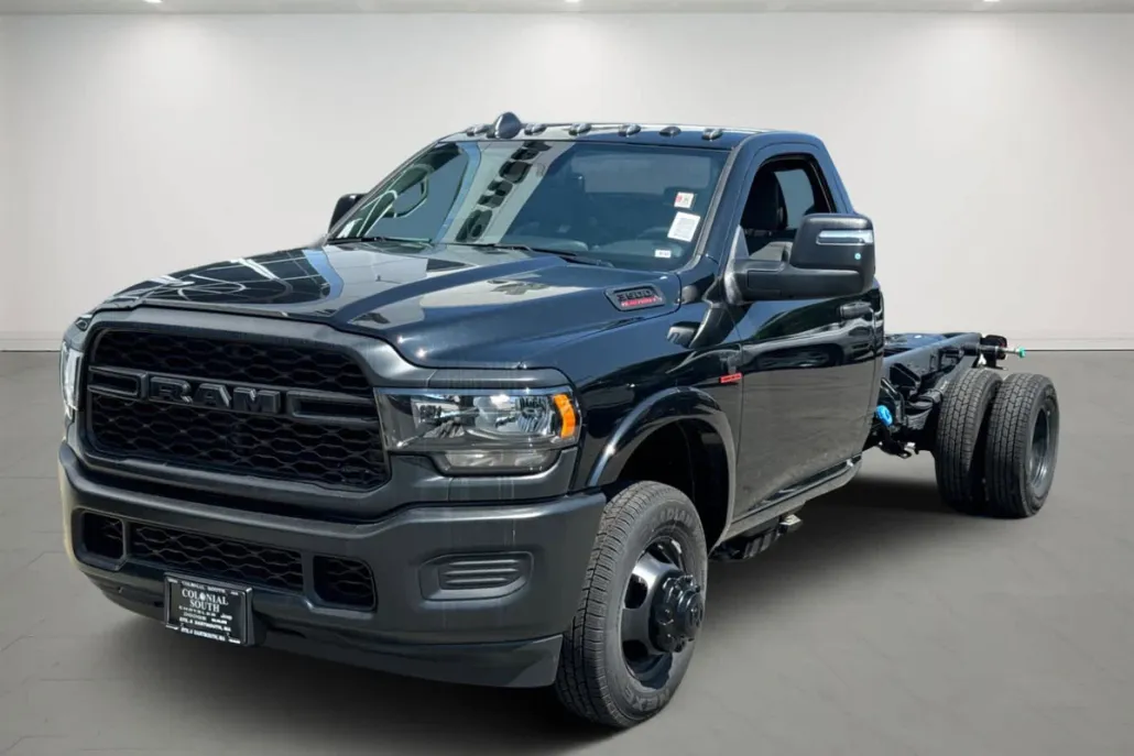 2024 Ram 3500 Tradesman photo 1