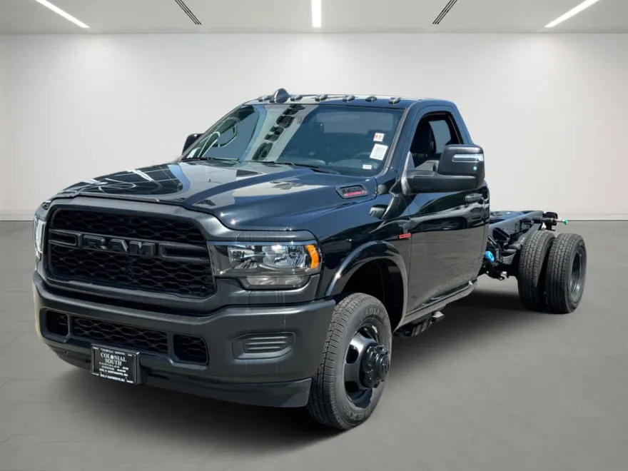2024 Ram 3500 Tradesman photo 1