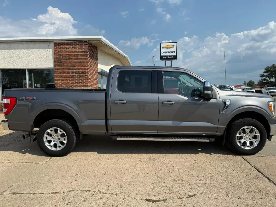 2021 Ford F-150 Lariat photo 1