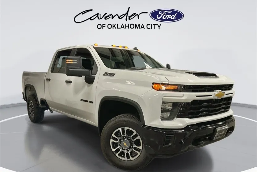2024 Chevrolet Silverado 2500HD Custom Z71 photo 1