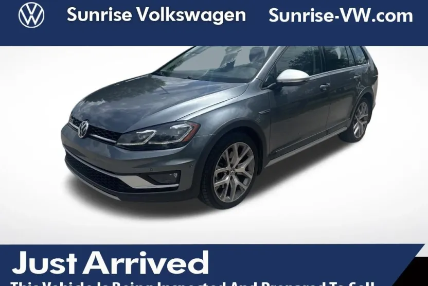 2019 Volkswagen Golf Alltrack TSI SEL photo 1