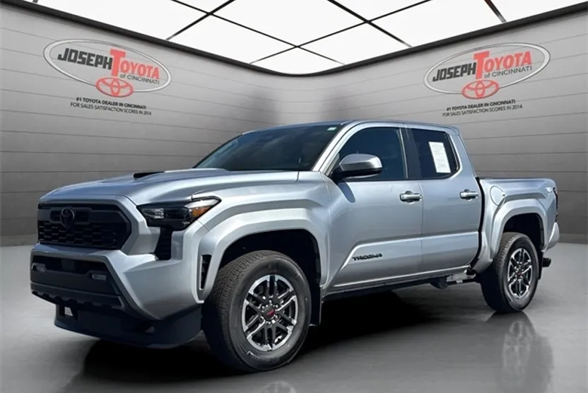 2024 Toyota Tacoma TRD Sport Double Cab photo 1